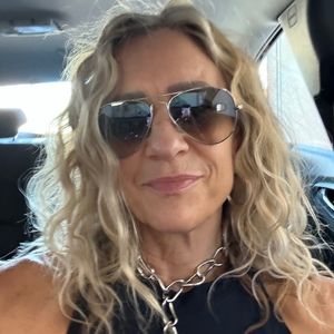 Meet your Posher, Christy